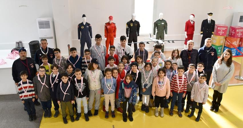 Tepebaşı Belediyesi tarafından gerçekleştirilen İklim İzcileri programına katılan çocuklar izciliği