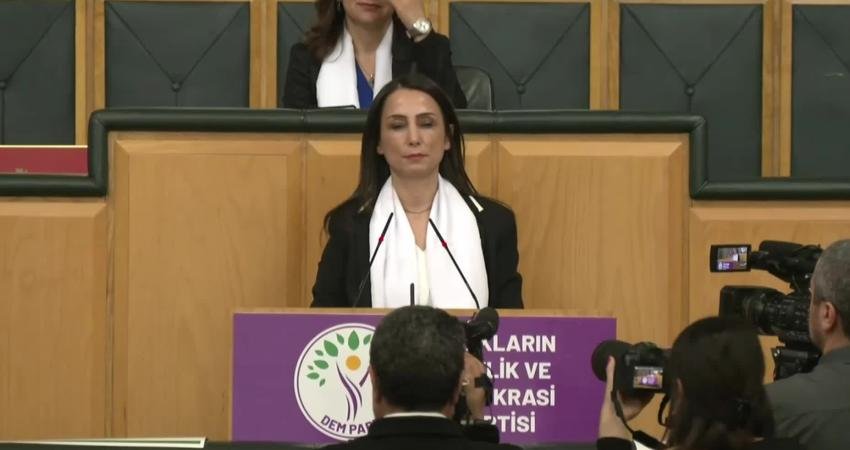 DEM Parti Eş Genel Başkanı Tülay Hatimoğulları, grup toplantısında “AKP