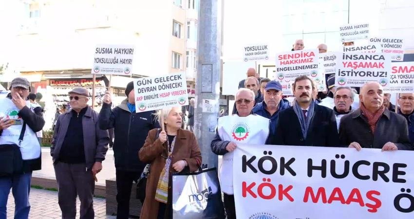 Tüm Emekliler Sendikası Eskişehir Şubesi: “Emekli Taban Maaşı En Düşük Memur Maaşına Eşitlenmelidir” Tüm Emeklilerin Sendikası Eskişehir Şube Başkanı Nalan Karagöz, "Emeklilere maaş