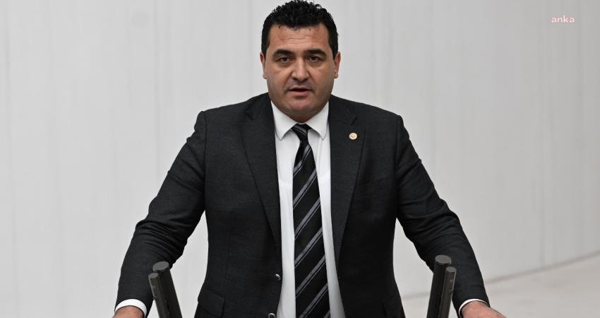 CHP Genel Başkan Yardımcısı Ulaş Karasu, Mısır'ın Suez Limanı’nda denize