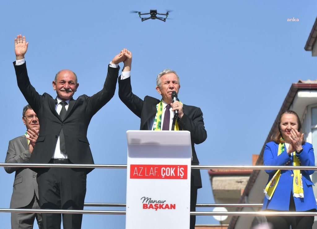 mansur-yavas-kalecikte-rakibim-baskent-kart-cikaracagim-diye-bunu-proje-olarak-anlatmaya-basladi-uc-yildir-yapiyoruz-simdi-de-adini-ank-kart-olarak-degistirmis-ben-baskent-ismiyle-gurur-du