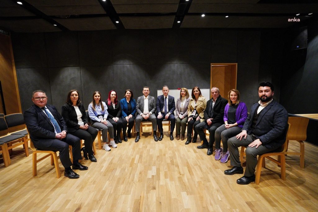 ekrem-imamoglu-alevi-yurttaslarin-hizir-lokmasina-ortak-oldu-istanbuldaki-insanlara-karsi-hizir-gibi-yetismeye-gayret-eden-bir-kulum