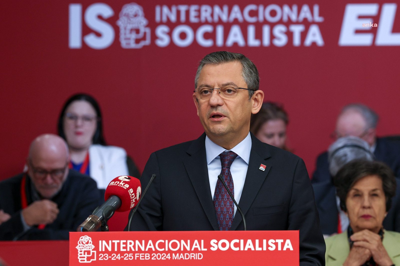https://abone.ankahaber.net/static//video/99f9f9f7-1860-4080-9cc9-36c93186443d-720.mp4 CHP Genel Başkanı Özgür Özel, Madrid’de düzenlenen Sosyalist Enternasyonal