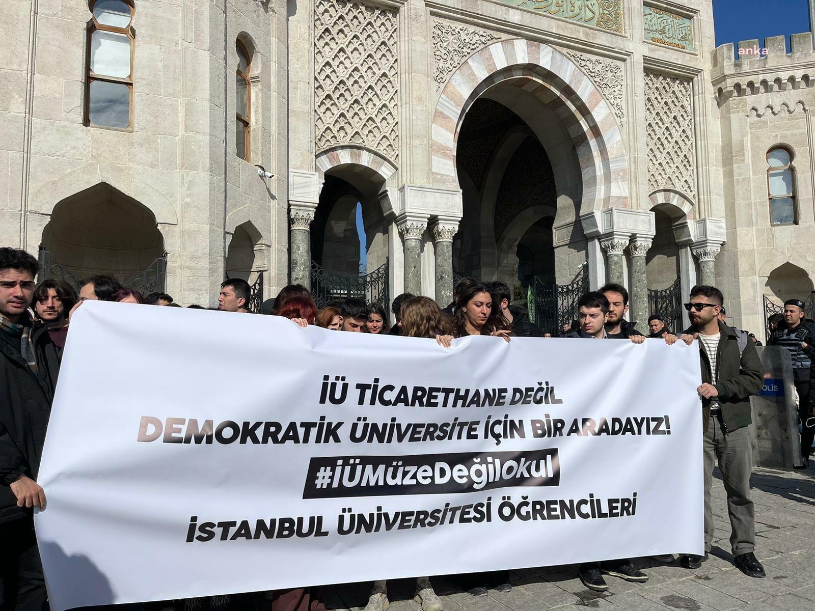 Türkiye’nin en köklü eğitim kurumlarından olan İstanbul Üniversitesi’nin yerli ve