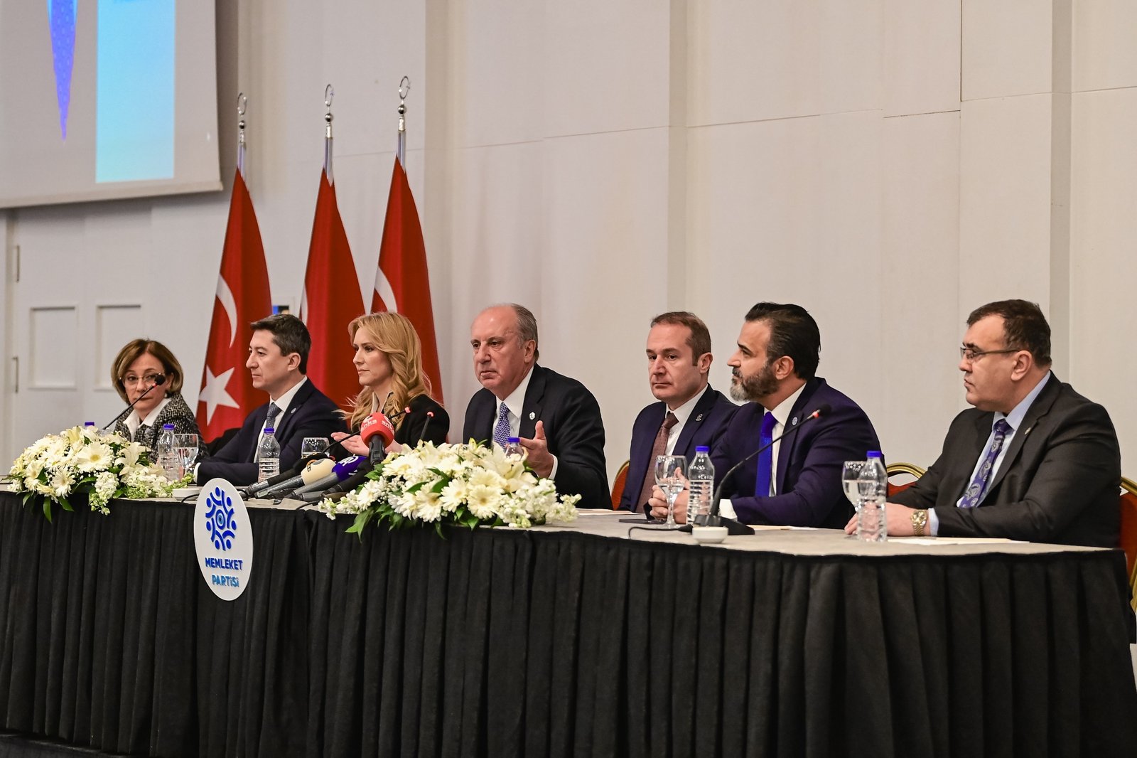 Memleket Partisi, 79 seçim çevresinde belediye başkan adayı açıkladı. Genel