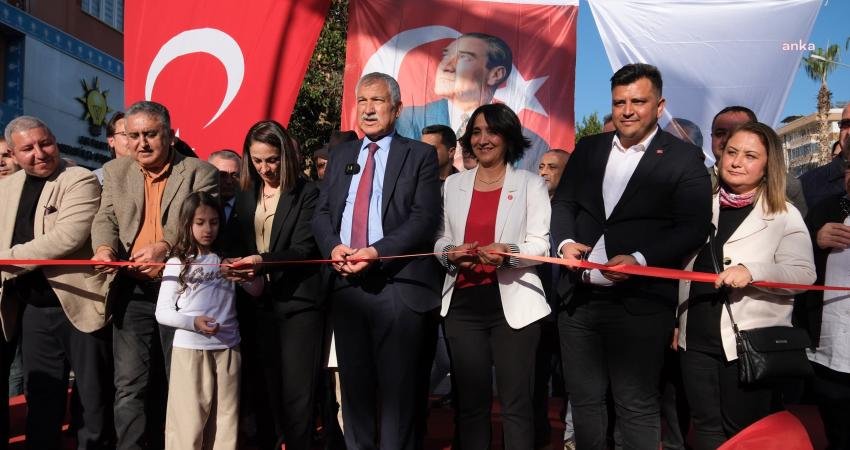Kozan&rsquo;da Mahalle Merkezi&rsquo;nin temelini atan ve se&ccedil;im ofisinin a&ccedil;ılışını yapan