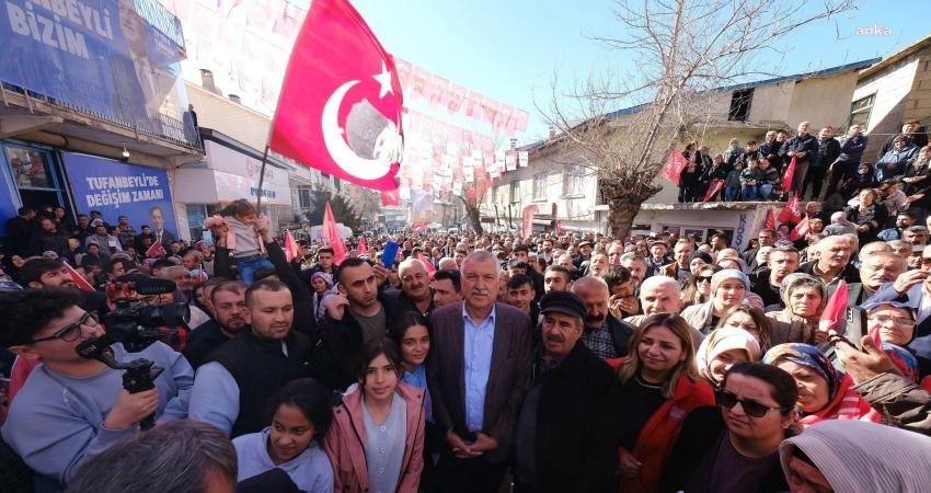 Adana B&uuml;y&uuml;kşehir Belediye Başkanı Zeydan Karalar, Tufanbey ve k&ouml;ylerinde halkla