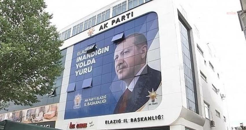 Elazığ’da AKP’den istifa edenlerin ikinci adresi Yeniden Refah Partisi oldu.