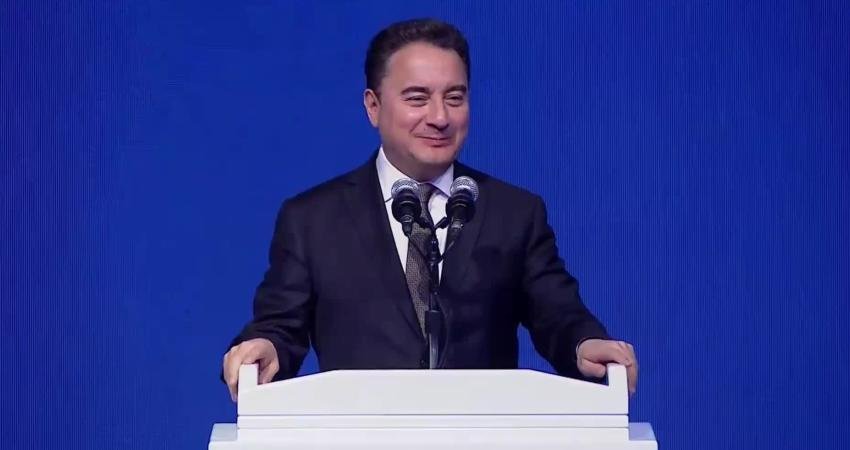 https://abone.ankahaber.net/static//video/6e54515b-1296-4915-b7a0-37d55a4dd60a-720.mp4 DEVA Partisi Genel Başkanı Ali Babacan, İstanbul aday tanıtım