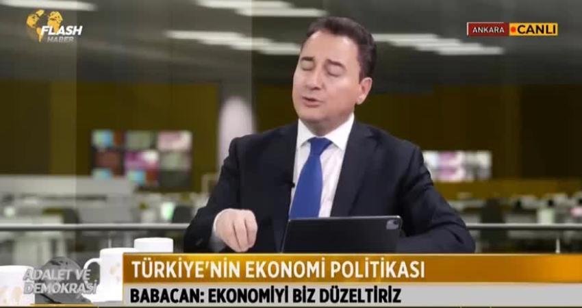Demokrasi ve Atılım (DEVA) Partisi Genel Başkanı Ali Babacan, bir