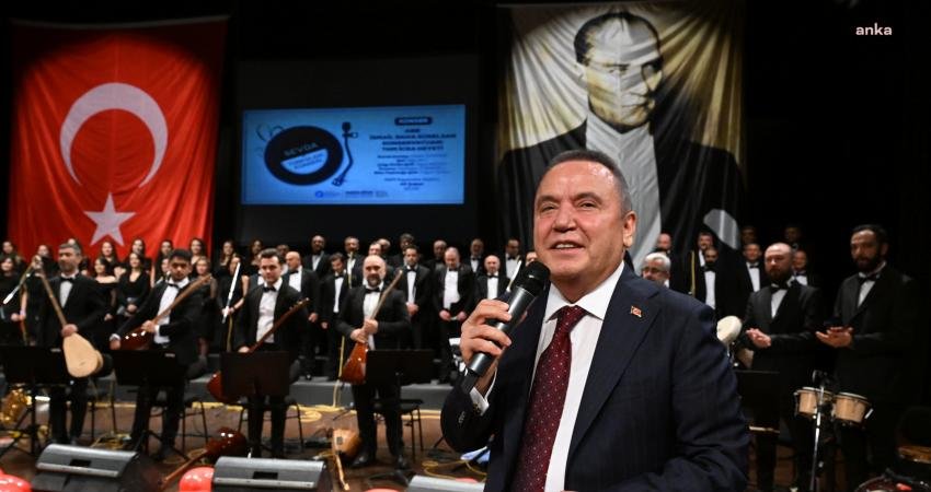Antalya B&uuml;y&uuml;kşehir Belediye Başkanı Muhittin B&ouml;cek, İsmail Baha S&uuml;relsan Konservatuvarı