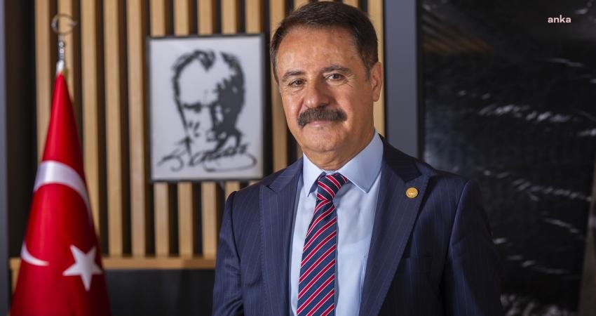 Atakum Belediye Başkanı Cemil Deveci, “Depremde hayatını kaybeden vatandaşlarımıza Allah’tan