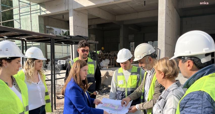 Bal&ccedil;ova Belediye Başkanı Fatma &Ccedil;alkaya, gurur projesi olarak adlandırdığı kız