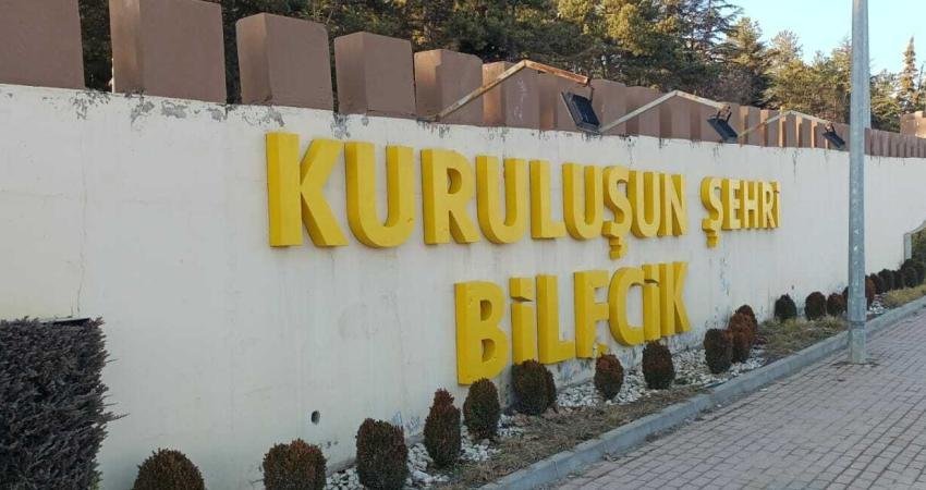 Bilecik Belediyesi tarafından şehir merkezinde yer alan şehir mobilyalarına yönelik