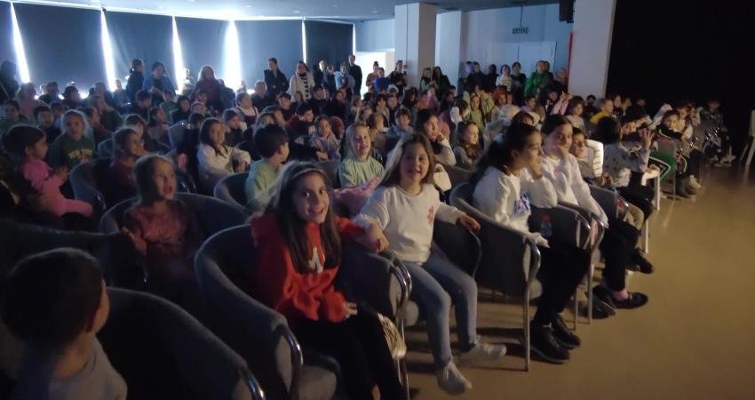 Bornovalı Minikler, Tatilde Eğlenceye Doydu Bornova Belediyesi’nin 5 farklı noktada düzenlediği etkinliklere katılan Bornovalı minikler,