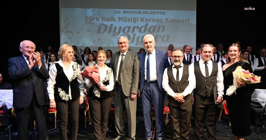 Boz&uuml;y&uuml;k Belediyesi T&uuml;rk Halk M&uuml;ziği Korosunun sahne aldığı &ldquo;Diyardan Diyara&rdquo;
