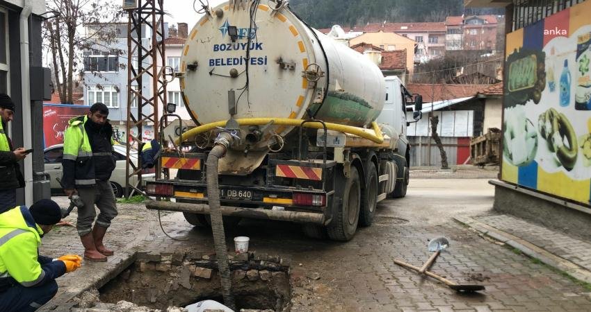 Bozüyük Belediyesi Su ve Kanalizasyon Müdürlüğü ekipleri tarafından ana su 