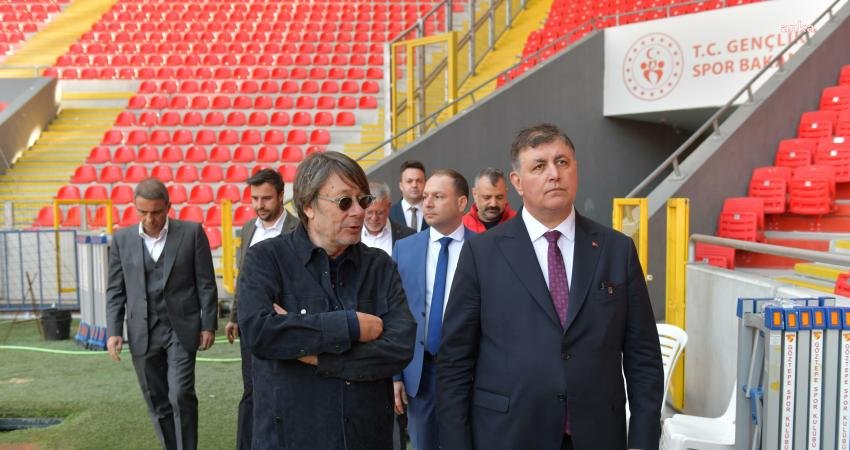 Cemil Tugay: Göztepe’yi Süper Lig’de Görmekten Çok Mutlu Olurum CHP İzmir Büyükşehir Belediye Başkan Adayı Cemil Tugay, Göztepe Spor