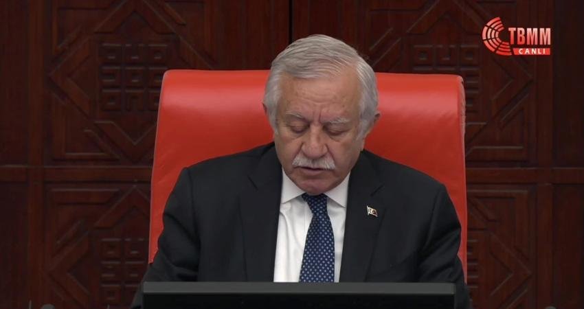 CHP&rsquo;nin &ccedil;ırak ve stajyer &ouml;ğrenci olarak &ccedil;alışanların sorunlarıyla ilgili Meclis