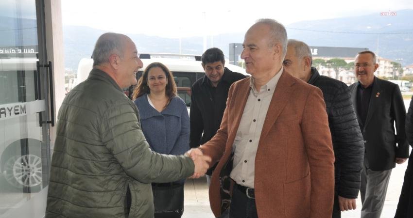 Esnaf ve mahalle ziyaretlerine devam eden Çine Belediye Başkanı Mehmet