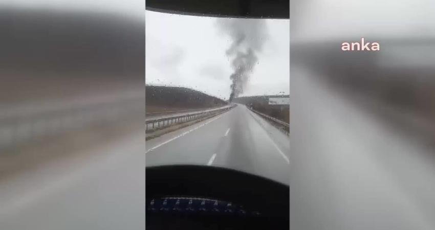 Çorum - Samsun Karayolu üzerinde yolcu otobüsünde yolcular varken yangın