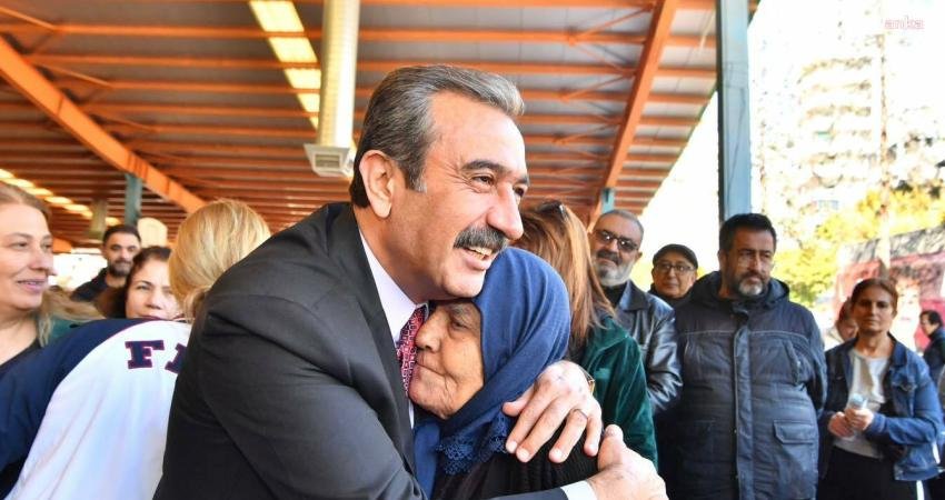 &Ccedil;ukurova Belediye Başkanı Soner &Ccedil;etin, Toros Mahallesi Kapalı Semt Pazarı&rsquo;nda