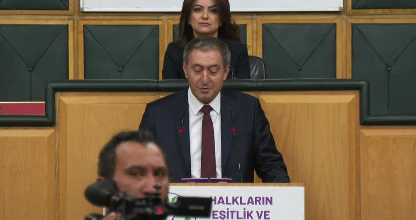 DEM Parti Eş Genel Başkanı Tuncer Bakırhan, D&uuml;nya Anadil G&uuml;n&uuml;