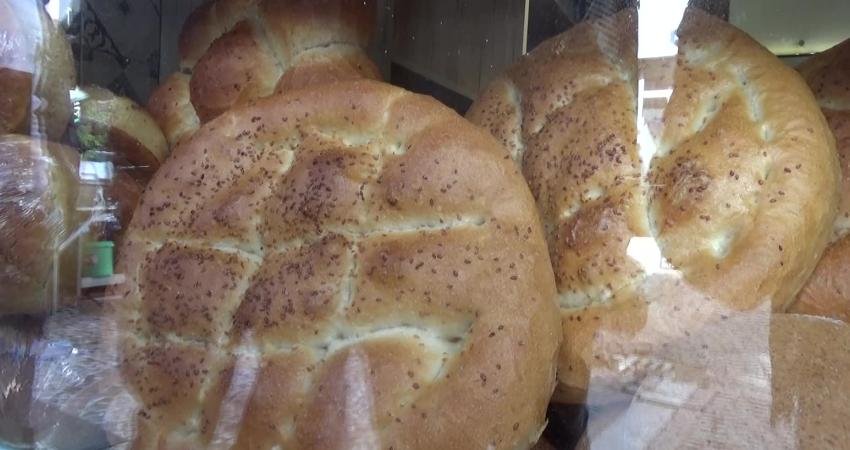 Edirne&rsquo;de ge&ccedil;en yıl 12 lira olan Ramazanpidesi bu yıl 20