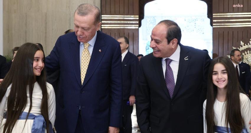 Cumhurbaşkanı ve AKP Genel Başkanı Erdoğan "katil,  darbeci asla