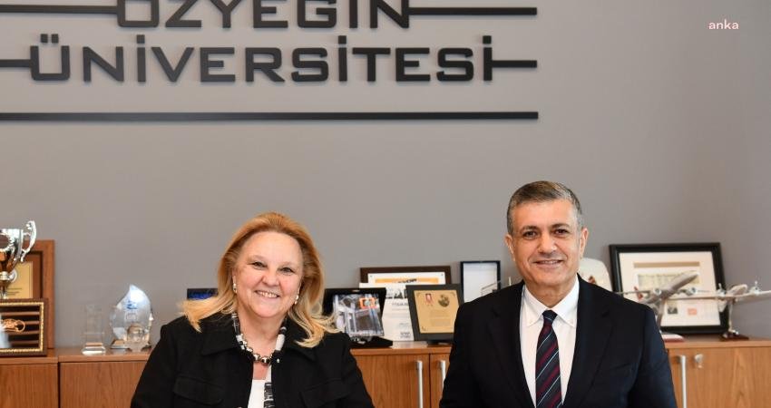 Esenyurt Belediyesi’nin &ccedil;ocukları bilime ve sanata y&ouml;nlendirmek amacıyla il&ccedil;eye kazandırdığı