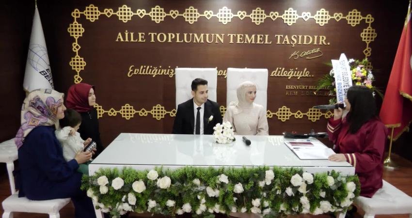 Esenyurt Belediyesi Nikah Sarayı, Sevgililer Günü'nde evlenmek isteyen çiftlere kapılarını