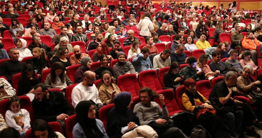 Eskişehir&rsquo;de k&uuml;lt&uuml;r-sanat faaliyetlerinden mahrum hi&ccedil;bir vatandaş kalmaması i&ccedil;in &ldquo;Sanat Herkes