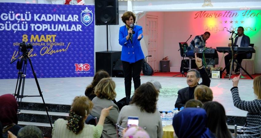 Eskişehir Büyükşehir’den Sivrihisar’da 8 Mart Buluşması Eskişehir Büyükşehir Belediyesi’nin kadın dayanışmasını güçlendirmek amacıyla 8 Mart Dünya