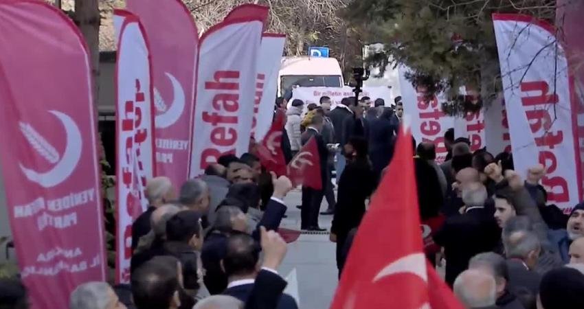 Yeniden Refah Partisi Genel Başkanı Fatih Erbakan; 31 Mart yerel