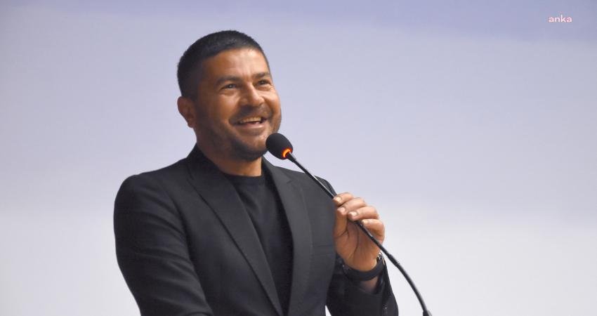 CHP Fo&ccedil;a İl&ccedil;e Başkanlığı tarafından d&uuml;zenlenen genişletilmiş &uuml;ye toplantısına katılan