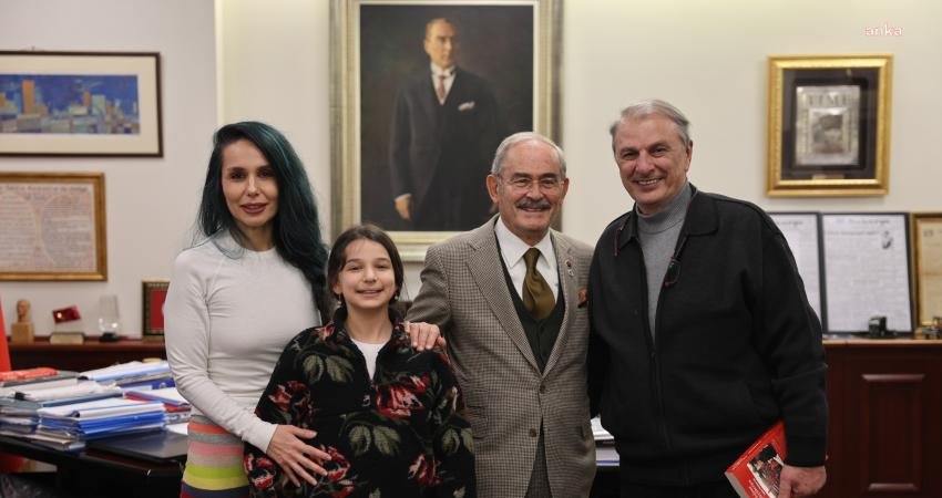 Gazeteci ve yazar Can Ataklı, Eskişehir Büyükşehir Belediye (EBB) Başkanı