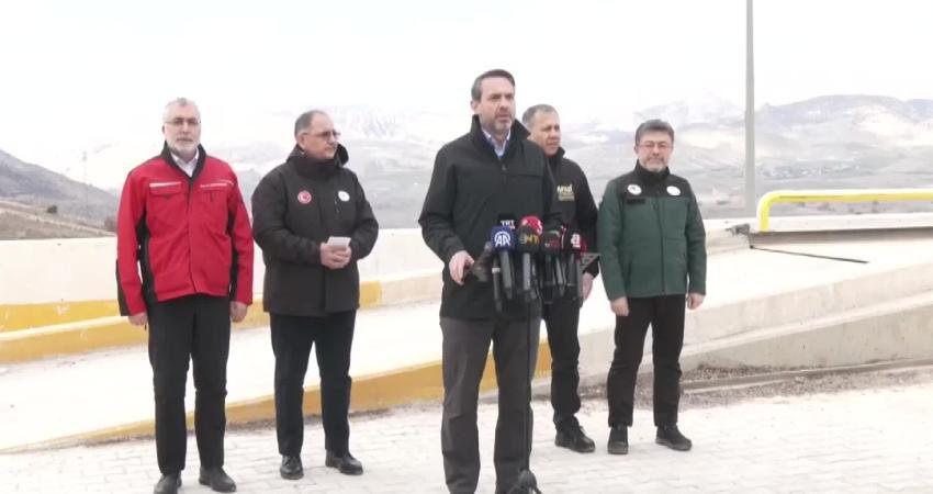 İ&ccedil;işleri Bakanı Ali Yerlikaya Erzincan’ın İli&ccedil; il&ccedil;esinde meydana gelen ve