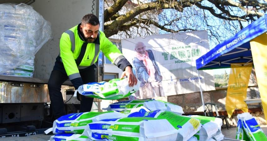 İzmir B&uuml;y&uuml;kşehir Belediyesi, zeytinde ‘Halkalı Leke’ hastalığıyla m&uuml;cadele kapsamında, 862