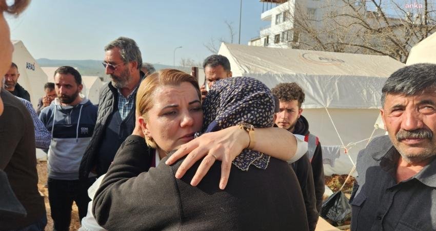 İzmit Belediye Başkanı Fatma Kaplan Hürriyet, Kahramanmaraş merkezli 6 Şubat