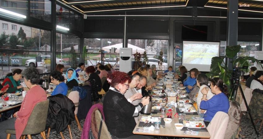 Kartal Belediye Başkanı Gökhan Yüksel, Sekiz Renk Sanat Grubu üyeleri