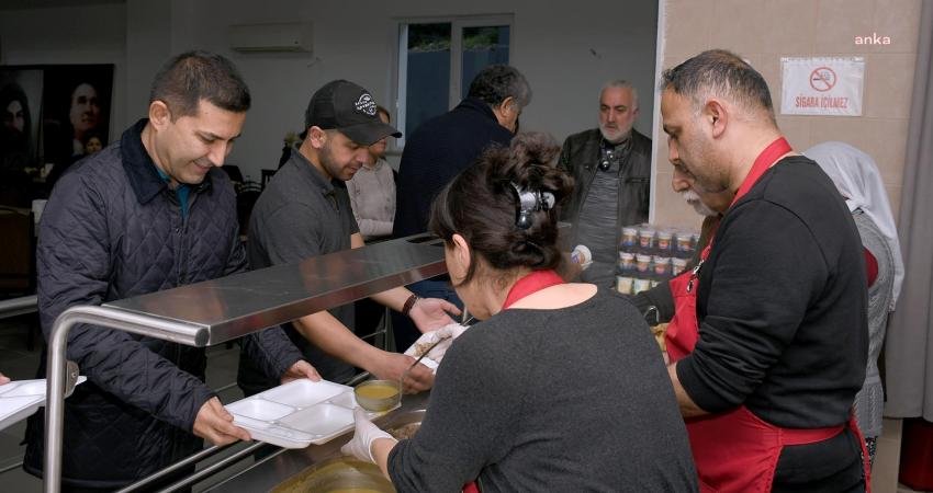 Kuşadası Belediye Başkanı Ömer Günel, Hızır orucunun son gününde, Hacı
