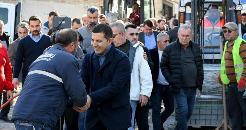 Kuşadası Belediye Başkanı Ömer Günel, seçim çalışmaları kapsamında aynı gün