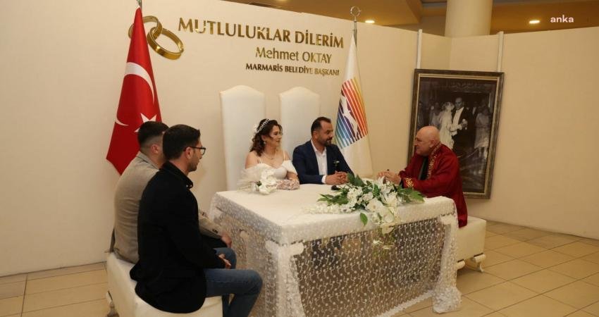 Marmaris Belediyesi, 14 Şubat Sevgililer Günü’nde nikah salonlarında evlenen çiftlere