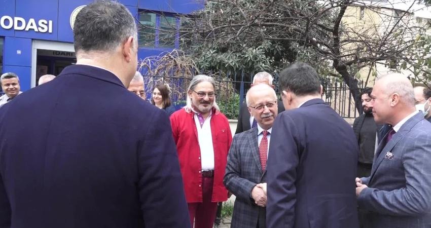 Mersin Yenişehir Belediye Başkanı Abdullah Özyiğit, hayata geçirdikleri projeleri değerlendirmek