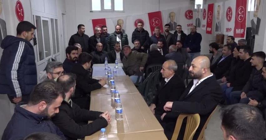 MHP Elazığ Milletvekili Semih Işıkver, Yazıkonak beldesinde partinin seçim irtibat