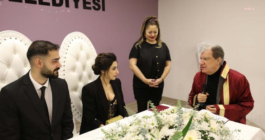 Narlıdere Belediye Başkanı Ali Engin, 14 Şubat Sevgililer Günü’nde dünya