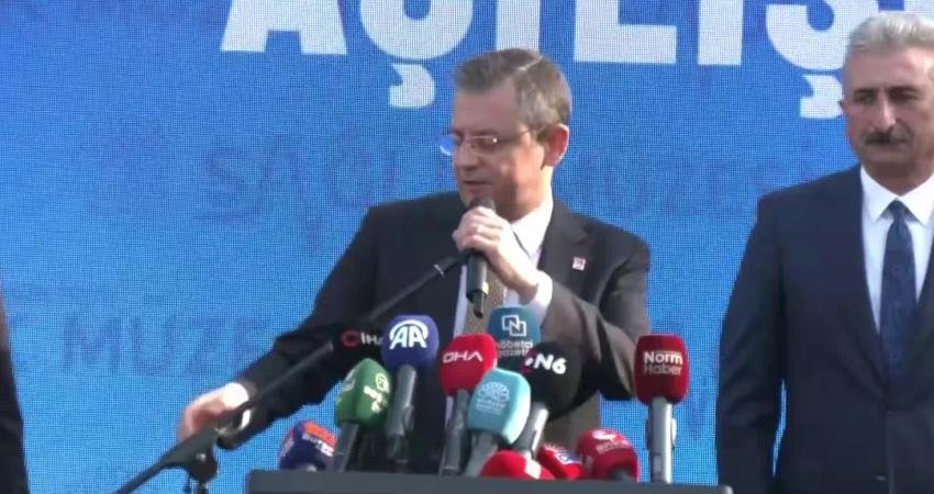CHP Genel Başkanı &Ouml;zg&uuml;r &Ouml;zel, Bursa&rsquo;da Ceyhun İrgil Sağlık M&uuml;zesi
