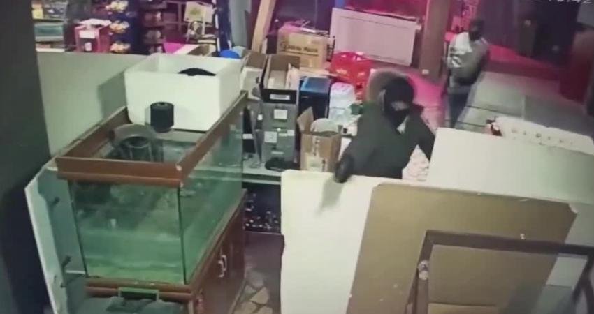 EDDA S&Ouml;NMEZ Ge&ccedil;en yıl bir uyuşturucu operasyonu sırasında polis memuru