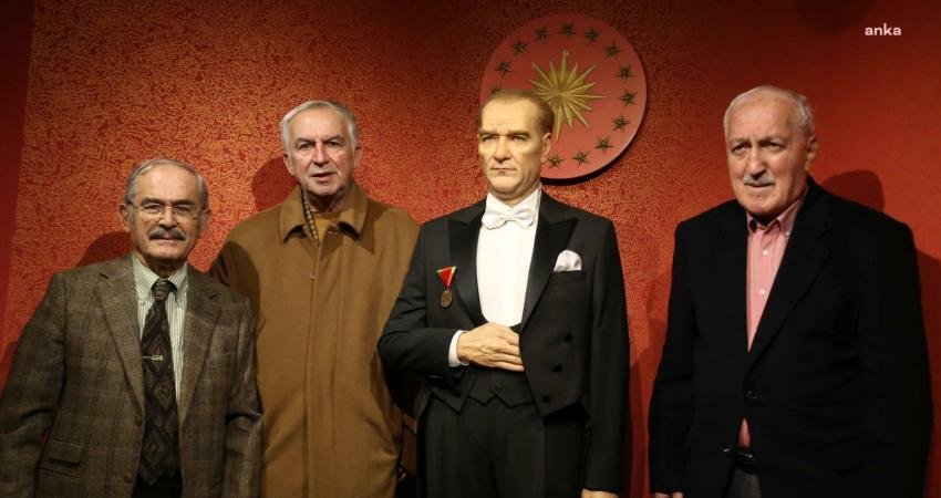 Eski İ&ccedil;işleri Bakanı ve Yurt Partisi Genel Başkanı Sadettin Tantan,