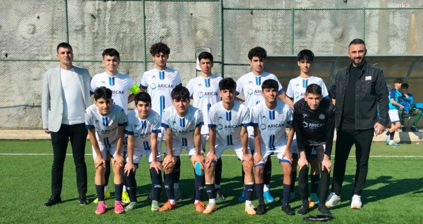 A Milli Futbol Takımı Yardımcı Antrenörü ve eski Milli futbolcu